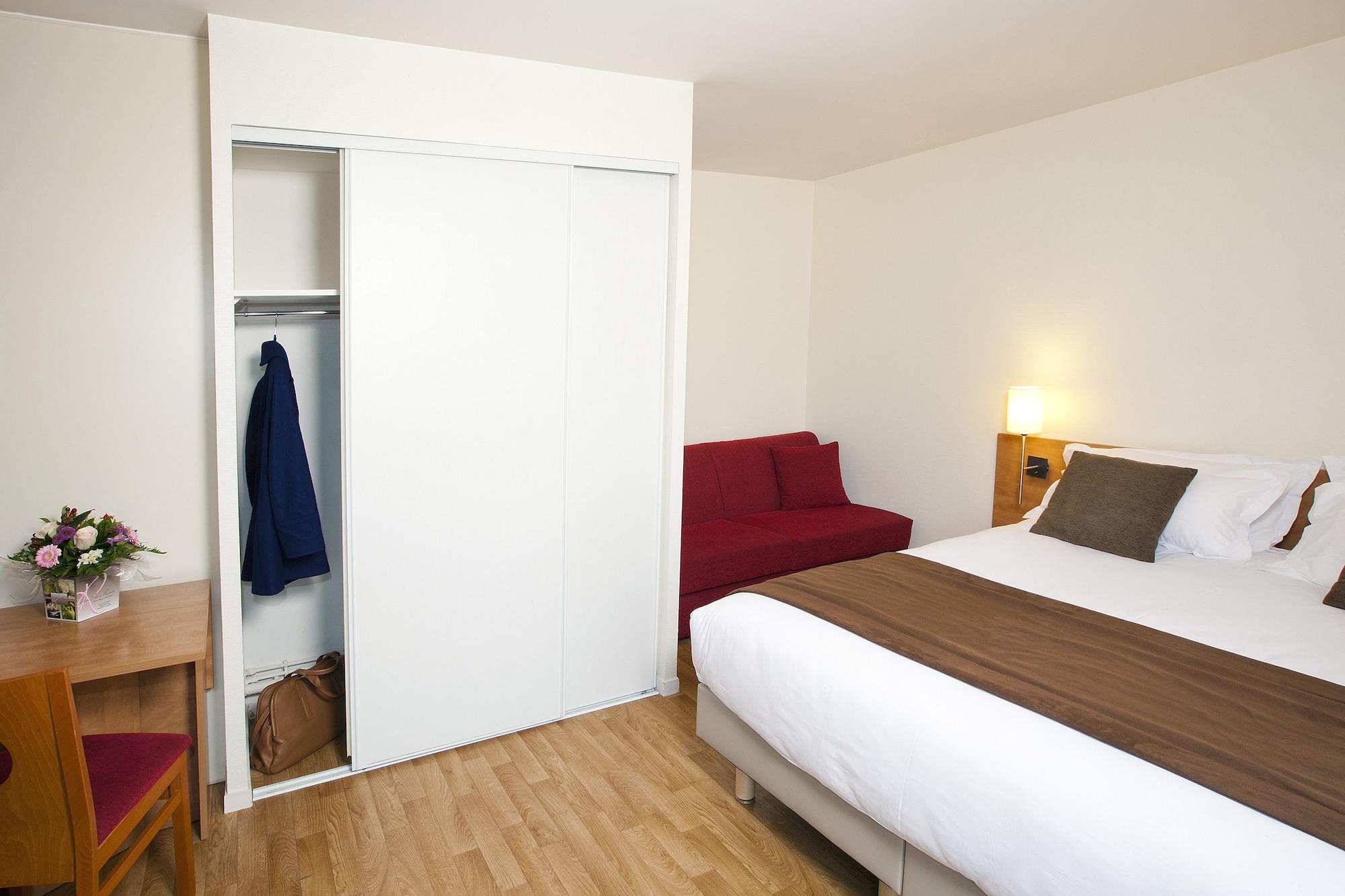 Sejours & Affaires Rennes Longs Champs Aparthotel Exteriör bild